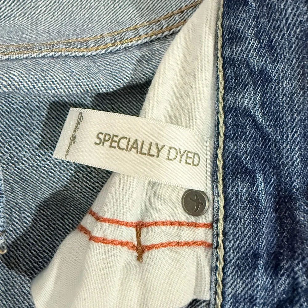 Eddie‎ Bauer men's straight-leg blue jeans 35x32
